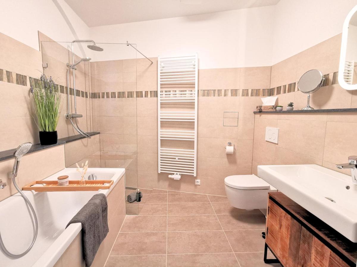 Fynbos Apartments Deluxe, Balkon, Historisch, Parkplatz ไมเซน ภายนอก รูปภาพ